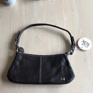 the SAK Leather Purse